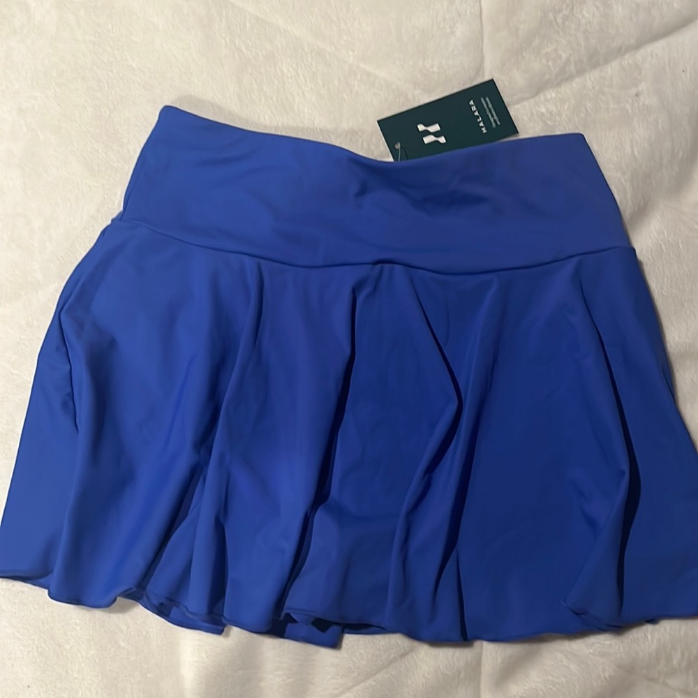 BRAND NEW halara skirt- everyday cloudful Air 2 in 1 tennis skirt MARVELOUS.